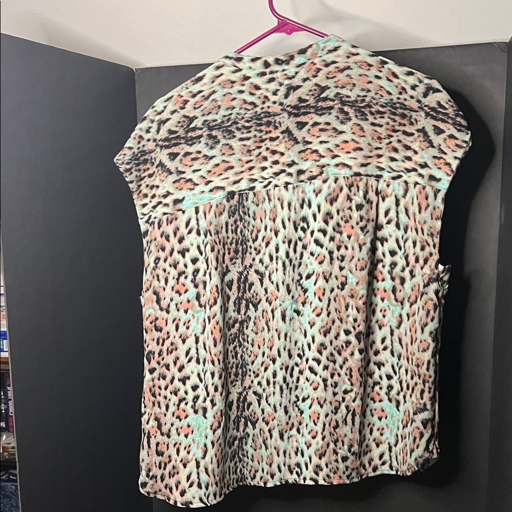 J. Crew Leopard Print Blouse in Pastel Hues - Picture 8 of 8